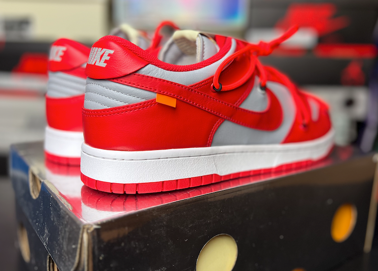NIKE DUNK LOW OFF-WHITE UNIVERSITY RED