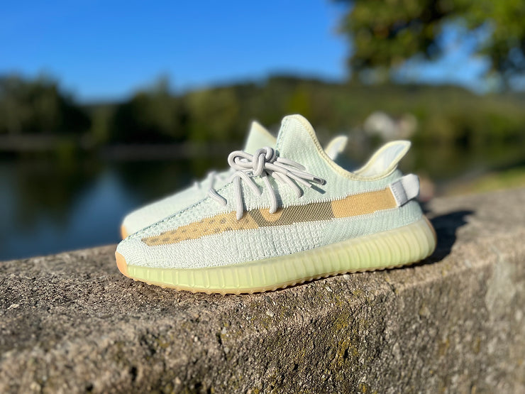 adidas Yeezy boost 350 "Hyperspace" aus Stoff Vegan